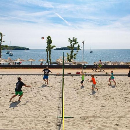 Apartmani Ana Borovac Funtana Exteriör bild
