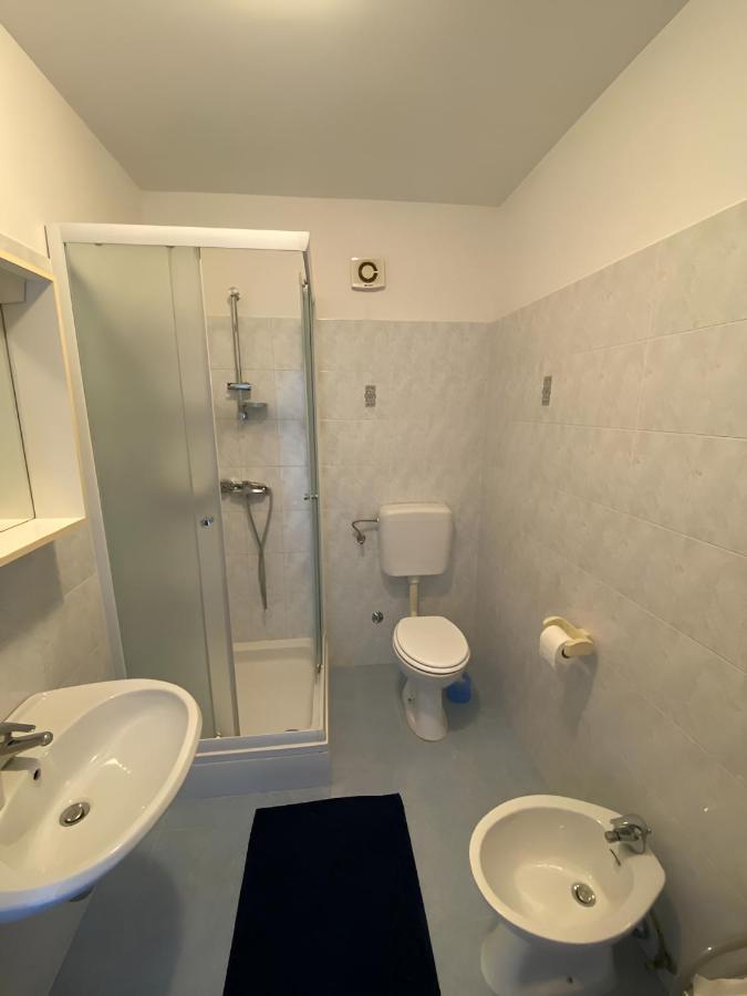 Apartmani Ana Borovac Funtana Exteriör bild