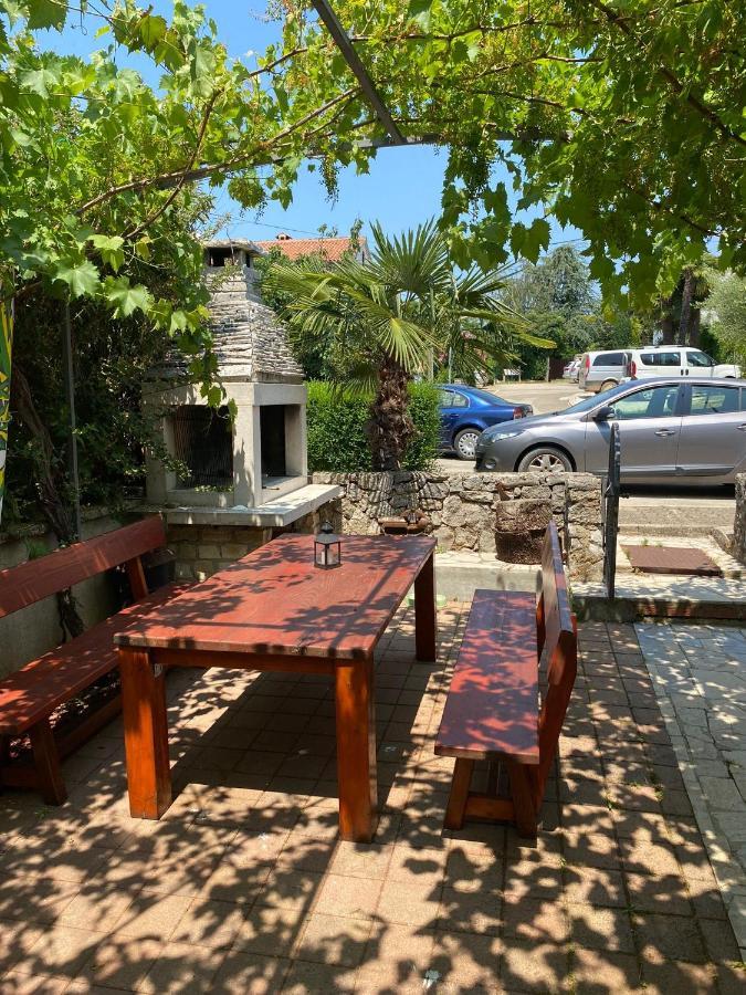 Apartmani Ana Borovac Funtana Exteriör bild